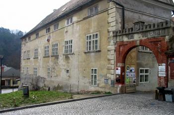 vstupní portál (© D Dohňanský, 03/2014)