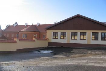 boční průčelí severního křídla z 2. zámeckého nádvoří (© Jaroslav Špiroch 12/2020)