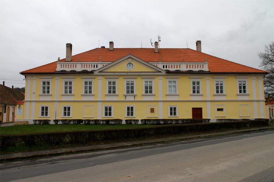 Tetín