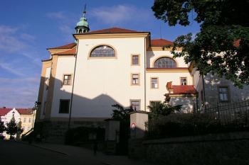 Boční pohled ( © Roman Řezáč 08/2004)