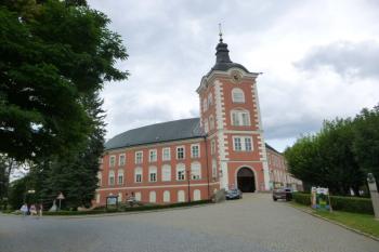 zámek Kamenice nad Lipou (© Vlastislav Mareček, 08/2016)
