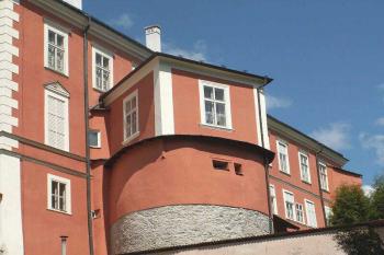 Kamenice nad Lipou - zámek (© Štěpán Kučera 07/2006)