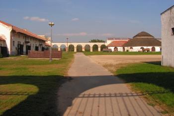 Areál statku (© Michal Kiesel, 09/2006)