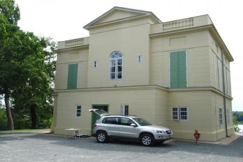 pohled zezadu (© Rodochrozit, 07/2010)