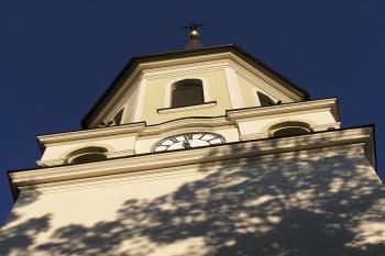 Detail horní části kostelní věže (© Jan P. Štěpánek, 09/2006)