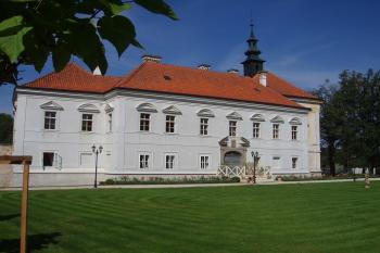 Zámek Radíč (© Lenka Šíchová, 06/2010)