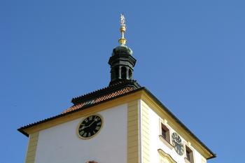 Radniční věž ( © Roman Řezáč 08/2004)