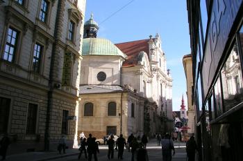 Pohled z Poštovské ( © Roman Řezáč 10/2004)