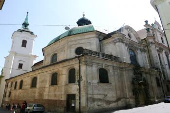 kostely Svatých Janů z křižovatky ulice Orlí a Poštovské ( © Jan P. Štěpánek 06/2008)