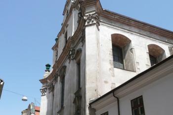 barokní průčelí kostela Svatých Janů ( © Jan P. Štěpánek 06/2008)