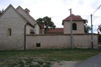kostel sv. Kateřiny Alexandrijské a bývalá fara