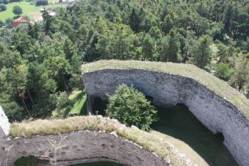 Tady došly peníze: věčné provisorium na jihu vnějšího opevnění ( © Ivan Grisa 08/2011)