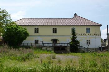 Golčův Jeníkov-starý zámek (© Vlastislav Mareček, 05/2016)