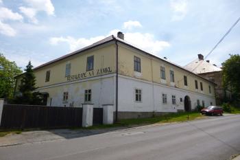 Golčův Jeníkov-starý zámek (© Vlastislav Mareček, 05/2016)