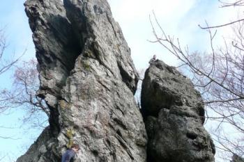 zápasní část nejvyššího hradního skaliska ( © Jan P. Štěpánek 10/2008)