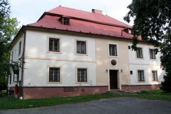 severní průčelí ( © Pavel Zany Komárek 11/9/2004)