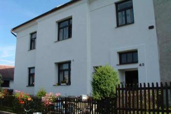 bývalá synagoga (© Stanislav Brebera 09/2004)