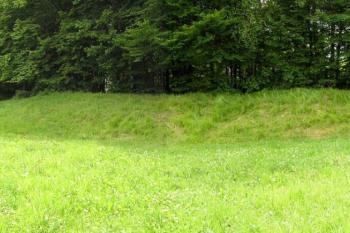 Panorama předhozeného valu lokality (© Jan P. Štěpánek 2005)