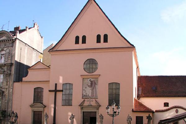 klášter kapucínů s kostelem Nalezení sv. Kříže