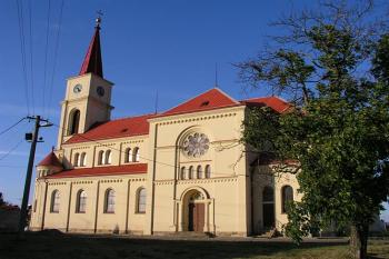 Celkový pohled od jihu ( © Roman Řezáč 09/2004)