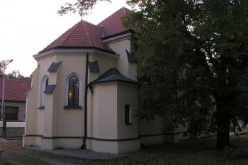 Zadní část kaple ( © Roman Řezáč 09/2004)