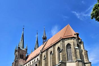 celkový pohled na kostel od jihovýchodu  (© Jan P. Štěpánek  05/2024)