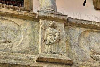 detail kamenné výzdoby (© Jan P. Štěpánek  04/2024)