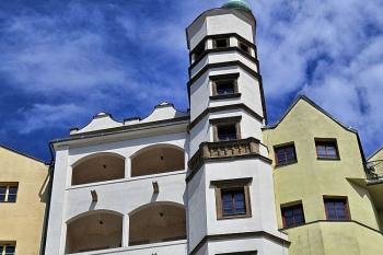 pohled ze Soukenické ulice (© Jan P. Štěpánek  05/2024)