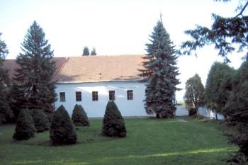 Pohled z parku (© Rostislav Nebola, 08/2006)