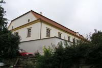 Černá