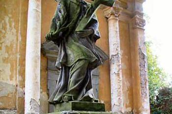 socha sv. Jana Nepomuckého ( © Pavel Zany Komárek 25/9/2004)