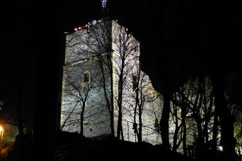 Noční Radyně (© Václav Fišer, 12/2012)