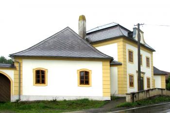 Santiniho hostinec v Ostrově nad Oslavou ( © Pavel Vítek 05/2018)