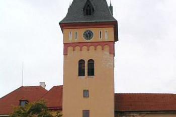 vstupní brána ( © Pavel Zany Komárek 30/9/2001)
