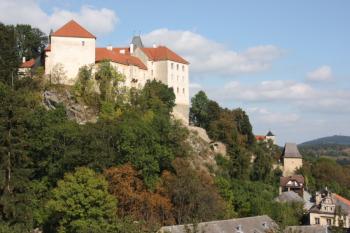 Zámek od západu ( © Ivan Grisa 09/2009)