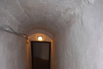 Schodiště v síle zdi mezi prvním a druhým patrem Vlčkovy věže ( © Ivan Grisa 09/2009)