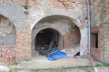 Průjezd do tvrze  (© D Dohňanský, 07/2018)