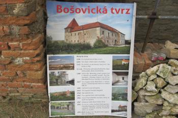 Historie tvrze (© D Dohňanský, 07/2018)