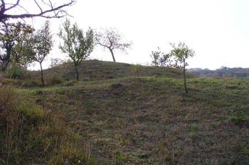 Severovýchodní pohled ( © Roman Řezáč 10/2004)