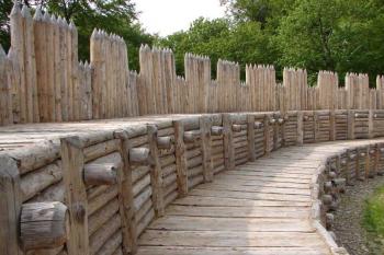 Archeopark Chotěbuz (© Milan Smoleň 05/2006)