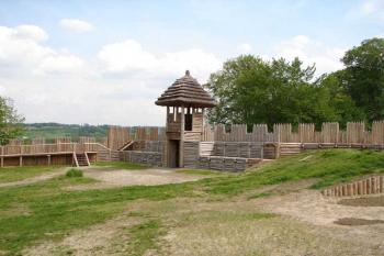 Archeopark Chotěbuz (© Milan Smoleň 05/2006)