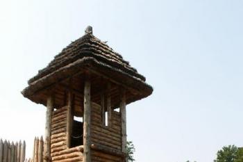Slovanská věž ( © Miroslav BITTER 07/2006)