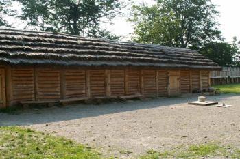 Halová stavba ( © Miroslav BITTER 07/2006)