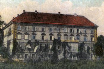 zámek od jihovýchodu na pohlednici z r. 1919 ( © Aleš Novák: Neratovice a okolí na starých pohlednicích, Baron, Hostivice 2007)