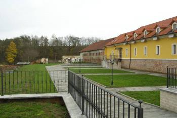  ( © Jan P. Štěpánek 11/2004)