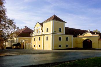  ( © Luděk Pitter 10/2004)