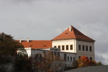 Zámek od severovýchodu ( © Ivan Grisa 10/2009)