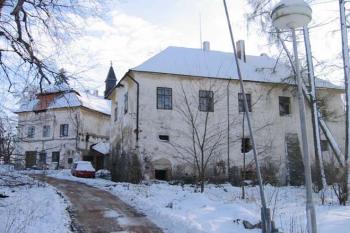 Zámek v Poříčí u Boršova nad Vltavou ( © Pavel Vítek 01/2006)