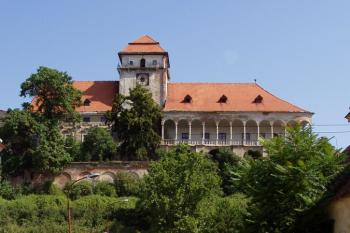 zámek v Jaroslavicích ( © Jan P. Štěpánek 07/2005)