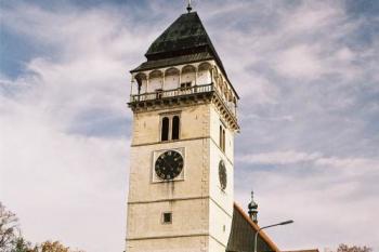 Kostel sv. Vavřince, Dačice (© Hana Kubikova 10/2004)